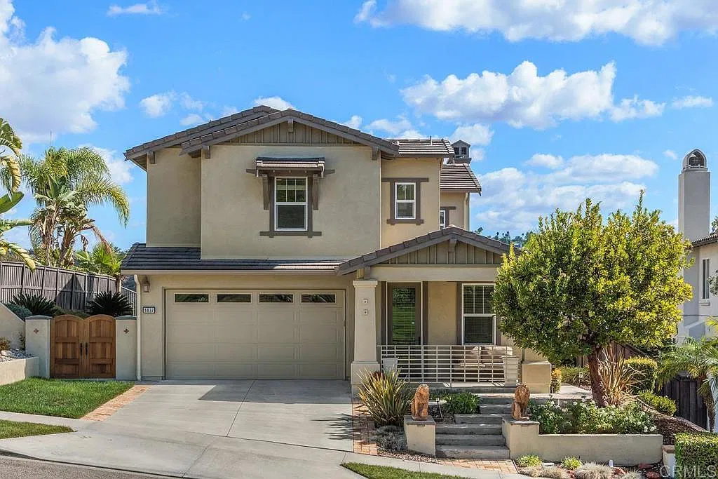 4 bed, 2923 sqft, $8,000 — Photo 1