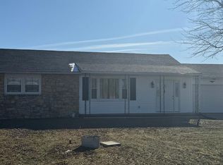 2339 E Little Bear Rd, Connersville, IN 47331