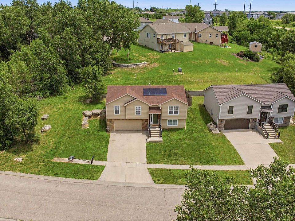 1st image of 1227 Oakview Dr