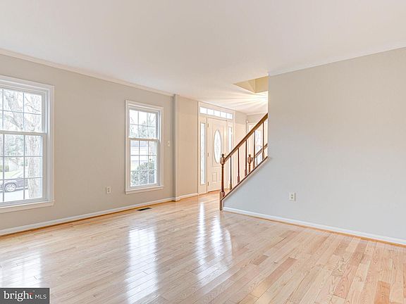 3rd image of 247 Markwood Dr