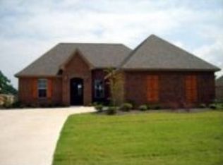 975 N Azalea Dr, Madison, MS 39110