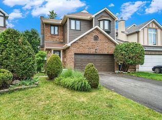 51 Pemberton Cres, Ottawa, ON K2G4Y9