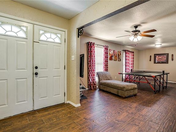 3rd image of 101 Woodland Dr