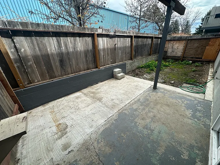 Villa Grove Apartments — Photo 32