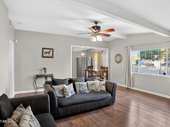3rd image of 733 W Avenue H12