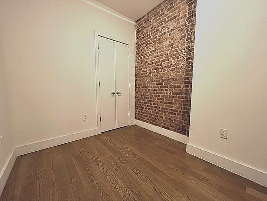 5th image of 99 Allen St #C