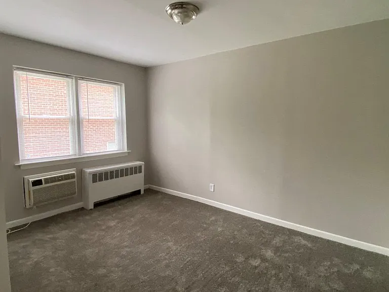 Riverhill Apartments — Photo 87