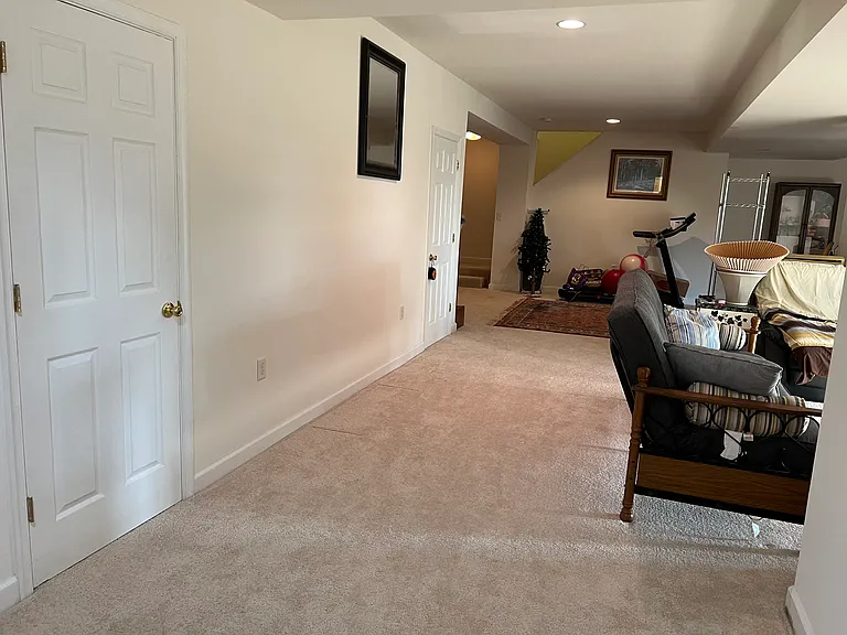 6773 Dickerson Rd — Photo 11