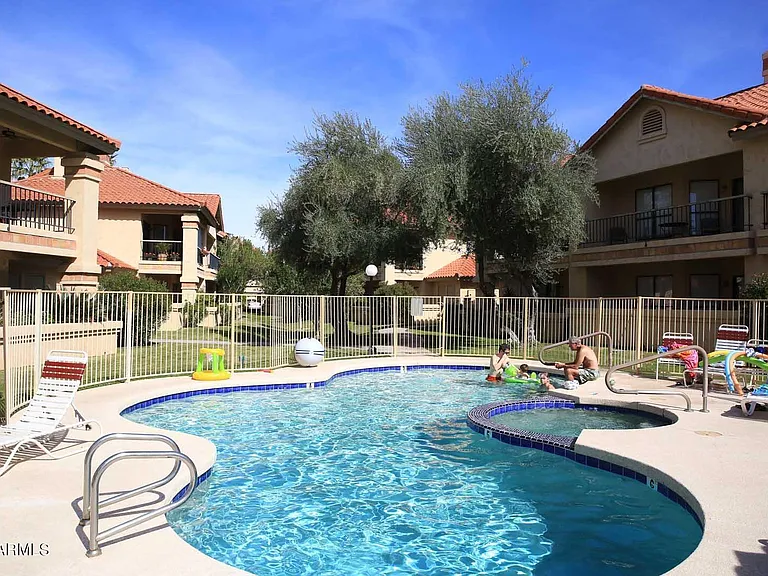 9705 E Mountain View Rd #1032 — Photo 23