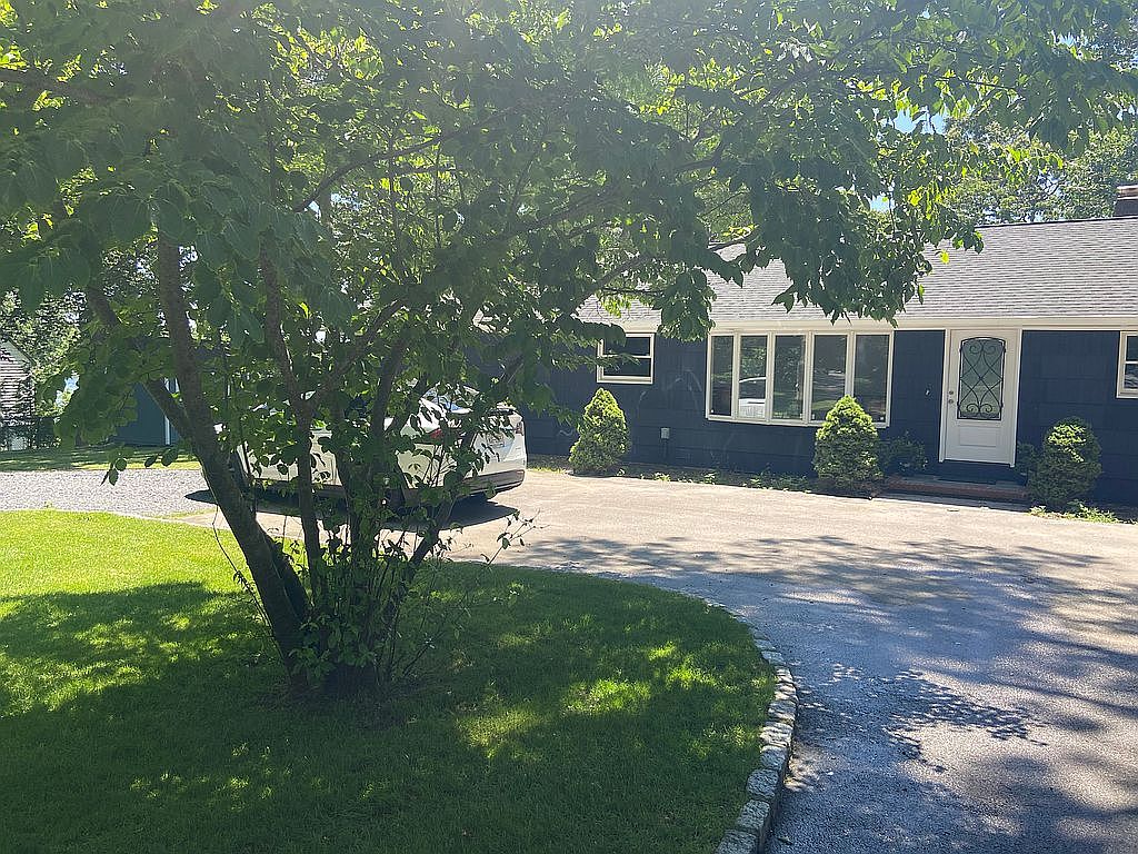 900 Fox Hollow Rd, Mattituck, NY 11952 Zillow