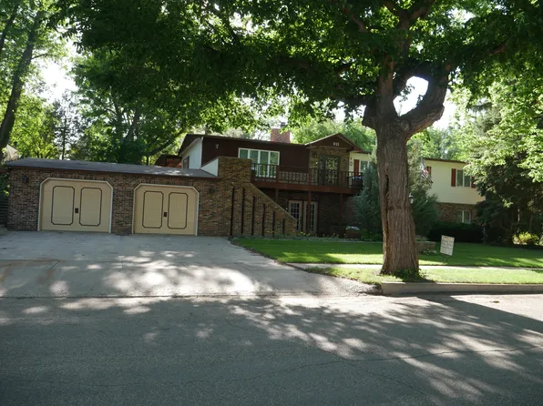 911 2nd Ave W, Mobridge, SD 57601