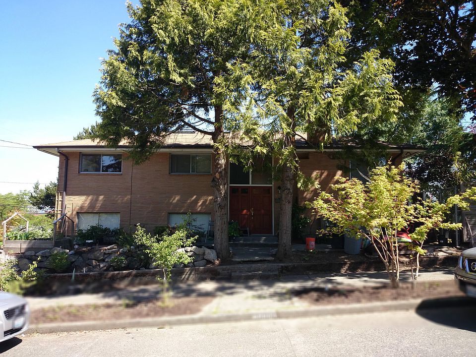 2nd image of 6004 S Norfolk St
