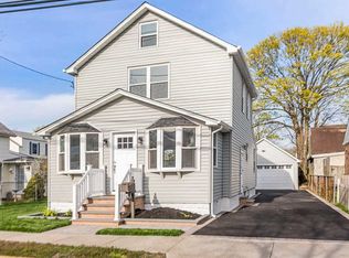 33 Monell Ave #33, Islip, NY 11751
