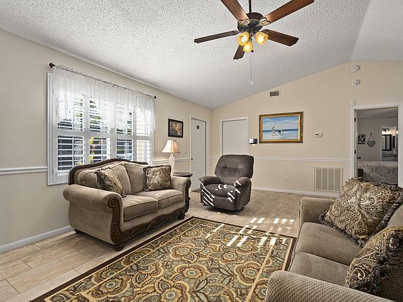 5th image of 3010 SW Briggs Street