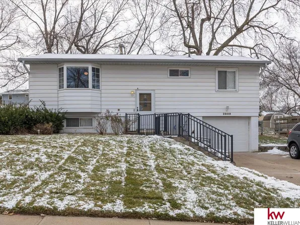 2809 Lloyd St, Bellevue, NE 68005