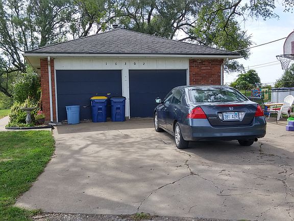 2 Car garage