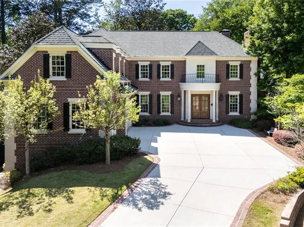 3282 Pinestream Rd NW, Atlanta, GA 30327