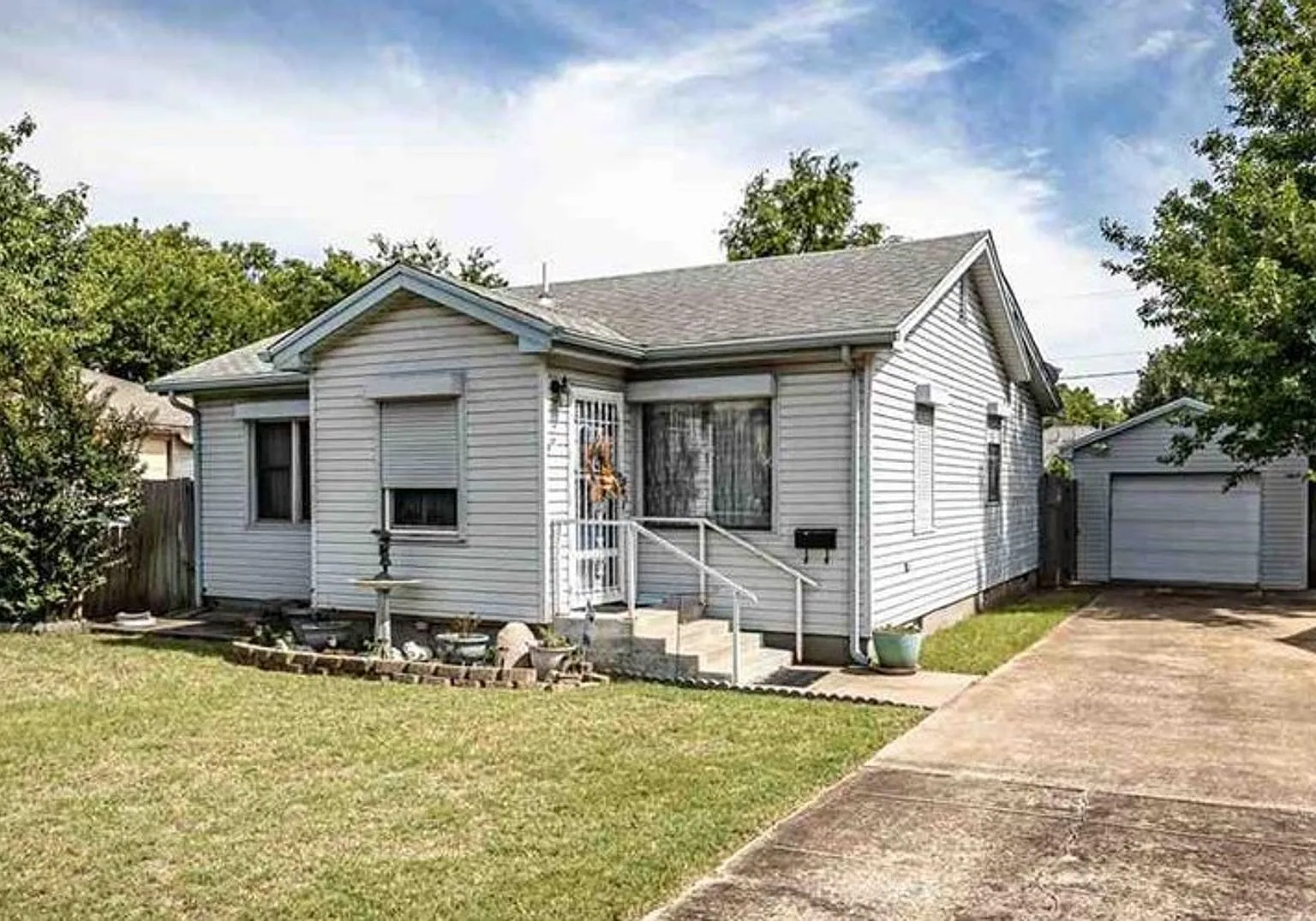 1212 NW Lincoln - Coming Soon! — Photo 1