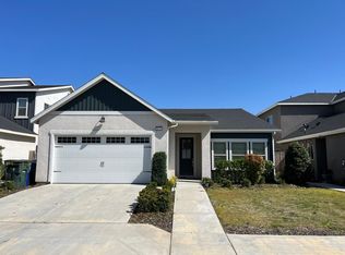 6843 E Redlands Ave, Fresno, CA 93727