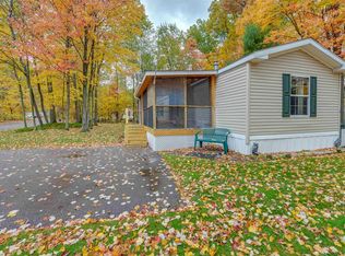10 Waverly Cir, Colchester, VT 05446