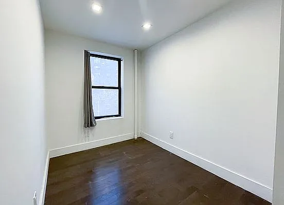 Rented by Kahen Properties | media 11