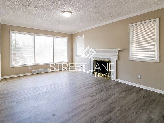 2nd image of 239 E Garden Ave