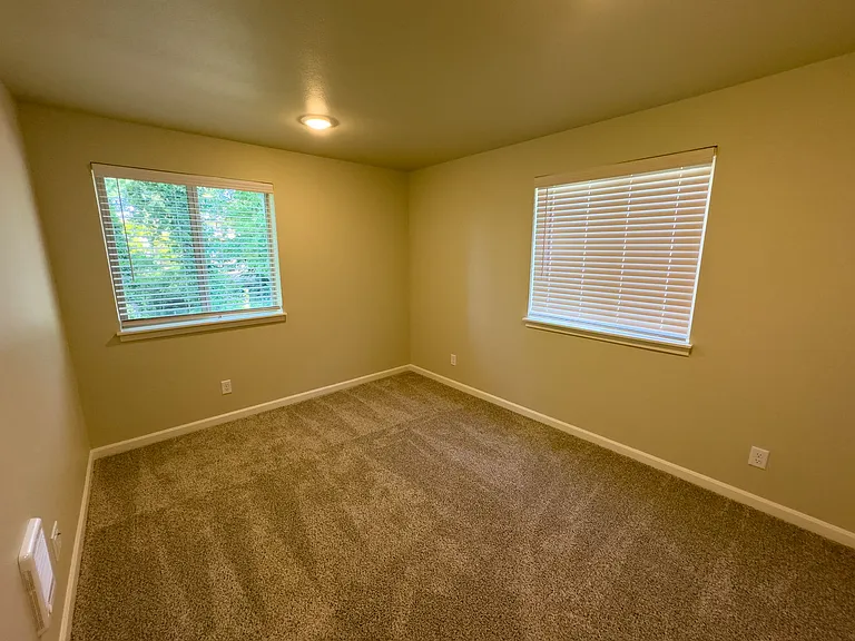 Harmona Heights Apartments — Photo 20