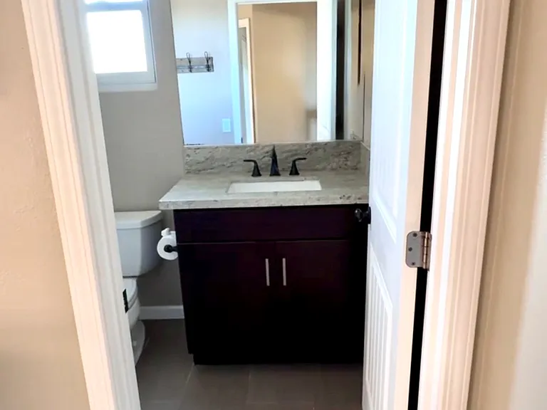 2126 Shoreview Pl — Photo 30