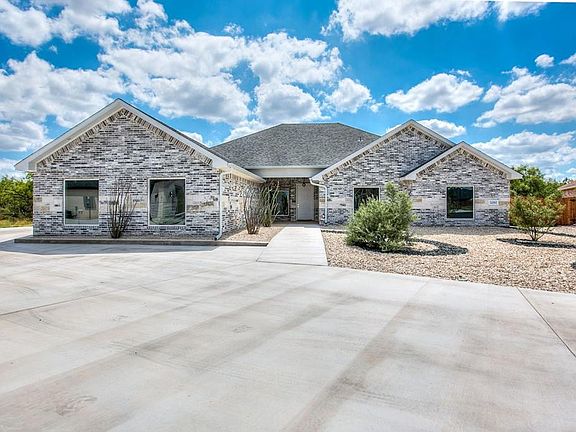 4th image of 5202 Riviera Ln
