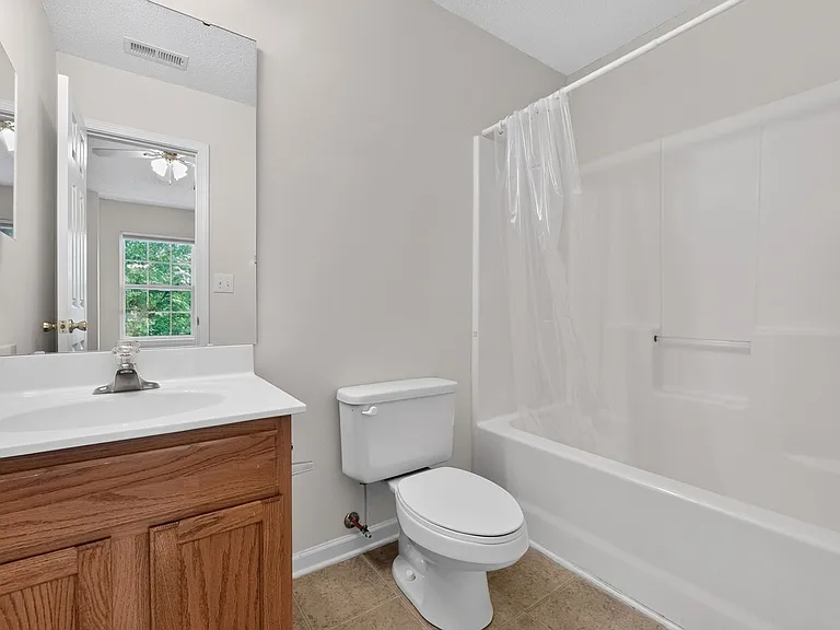 204 Butler Pl — Photo 21