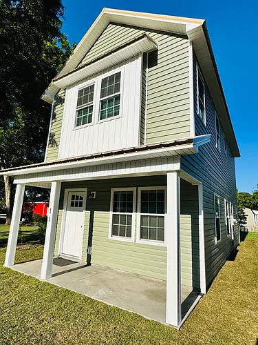 211 S Lee Ave Photo 1