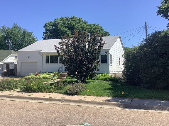 2nd image of 710 W 24th St