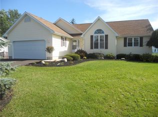 44 Grove Ave, Auburn, NY 13021