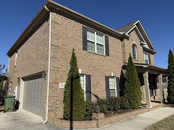 2nd image of 218 Woodgrove Dr NW