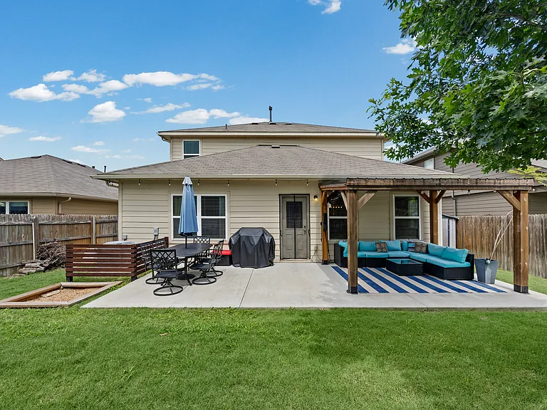 6709 San Isidro Dr — Photo 36