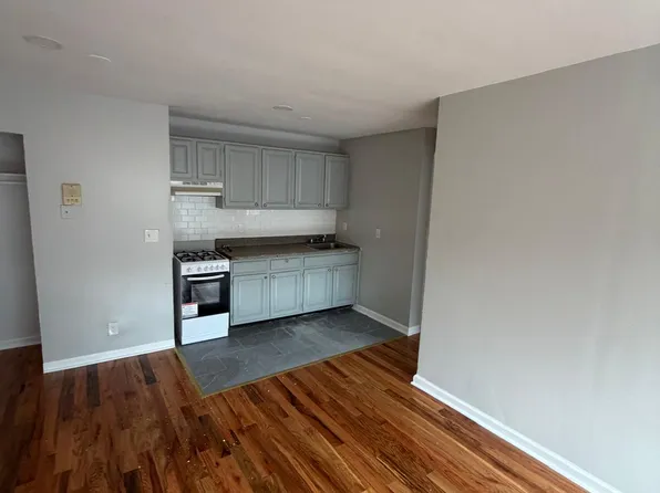 402 Stuyvesant Ave, Irvington, NJ