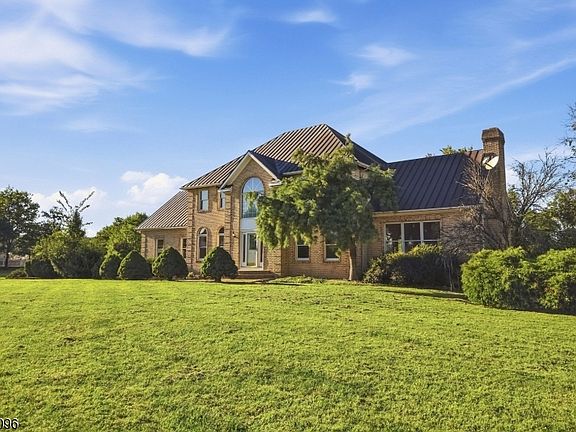 3rd image of 59 Elm Drive