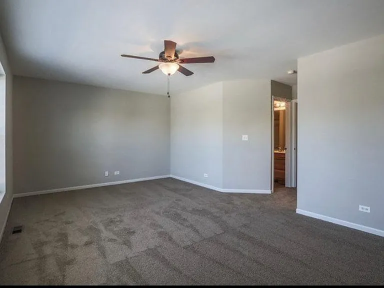 565 Conservatory Ln — Photo 13