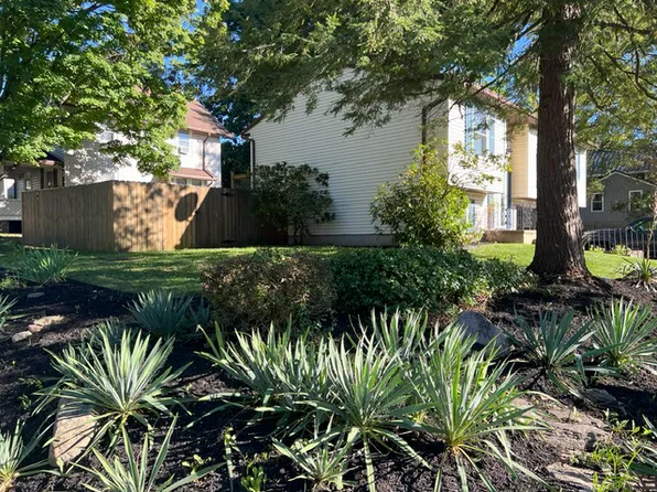 616 Orchard Ave NE, North Canton, OH 44720