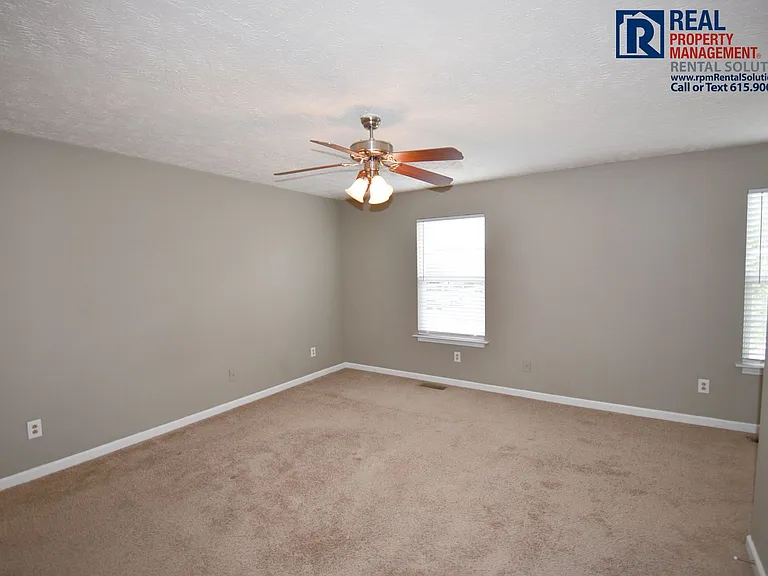 2533 New Holland Cir — Photo 14