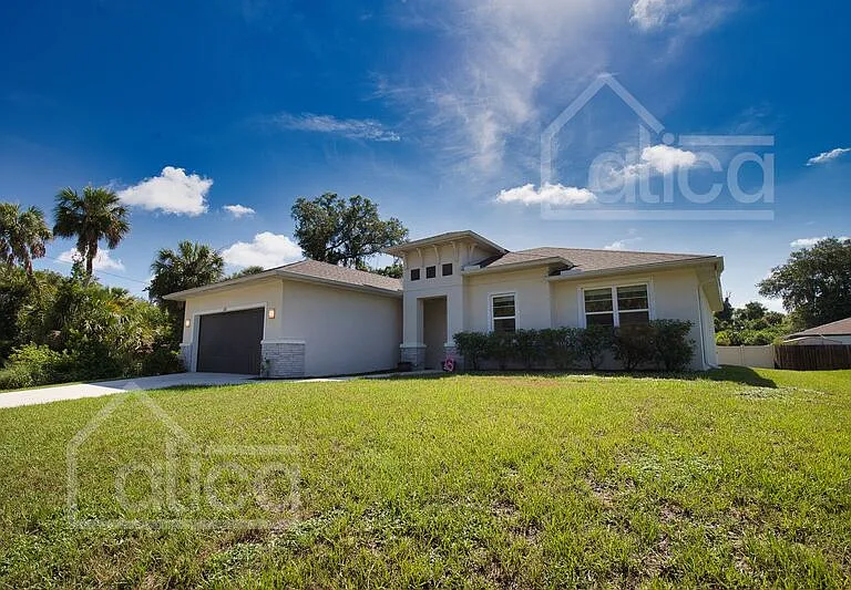 1610 Rada Ln — Photo 2