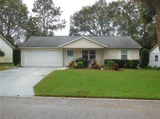 300 Douglas Dr, Eustis, FL 32726
