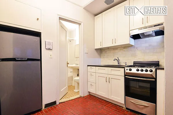 Sold by Citi Habitats | media 3