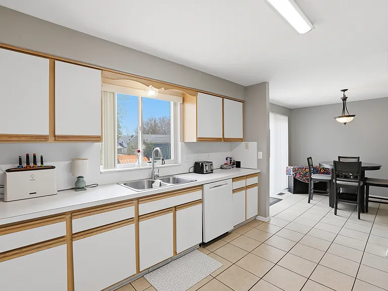 107 Hacker St — Photo 2