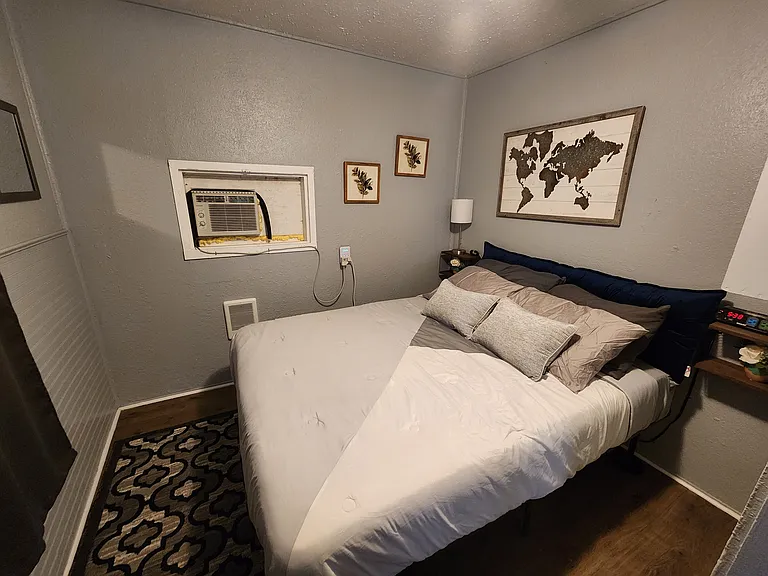 1 bed, 1.0 bath, 500 sqft, $1,600 — Photo 9