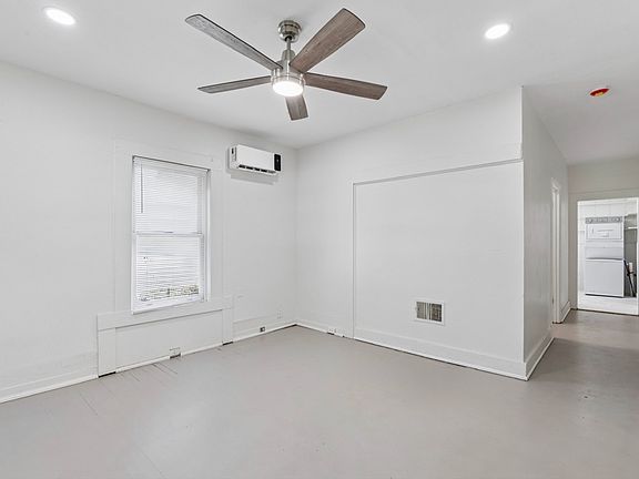3rd image of 2935 Avenue Z