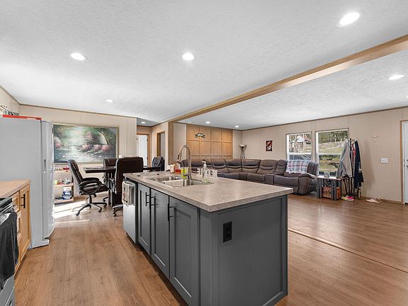 5th image of 2110 W State Highway H W