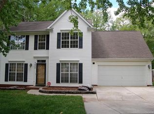 7600 Pence Pond Ln, Charlotte, NC 28227