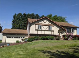 7621 Richard Ln, Bath, PA 18014