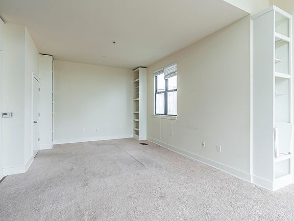 4th image of 220 Cedar St #401